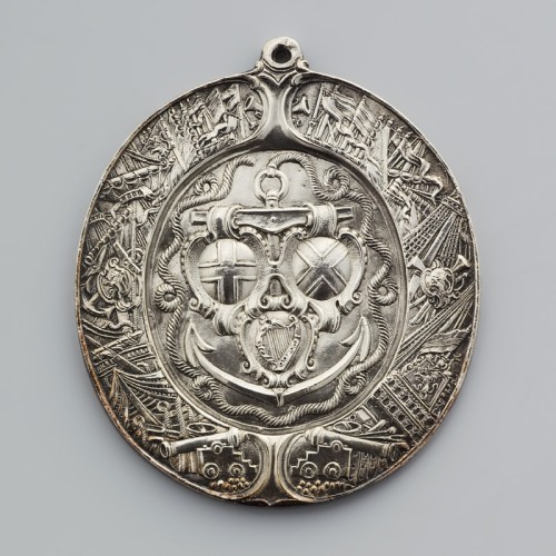 Zilveren gedenkpenning op de zeeslag bij Terheiden, waarbij M.H. Tromp sneuvelde.