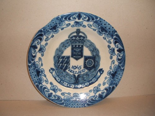 Bord in opdracht van een Canadees regiment in WO II