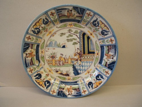 Schotel met chinoiserie decor