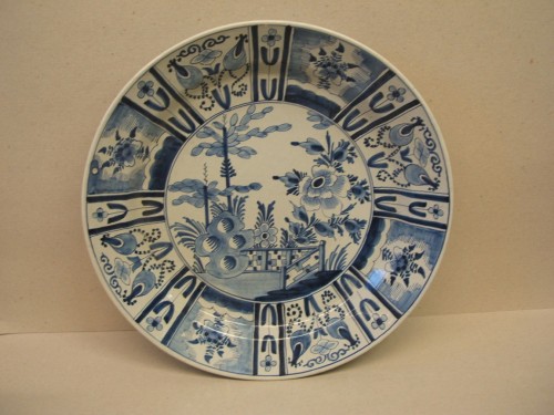 Schotel met chinoiserie decor