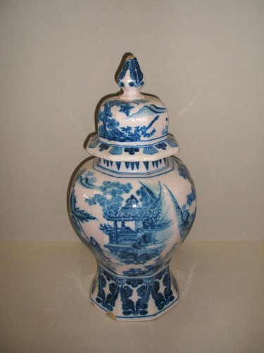 Pot met chinoiserie decor