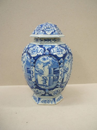 Pot met chinoiserie decor