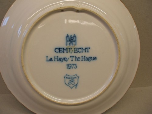Schotel met chinoiserie decor