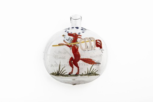 Fles met decor van vos met gans en worsten