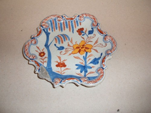 Zeskantig schaaltje met chinoiserie decor