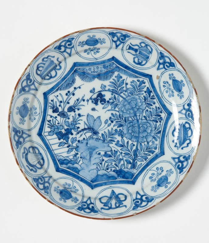 Bord met blauwwit kraakdecor