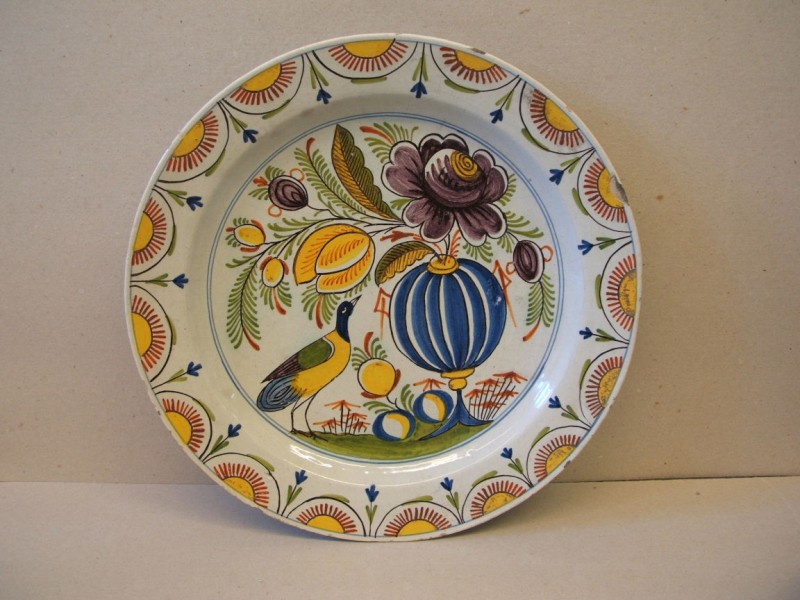 Schotel met chinoiserie decor