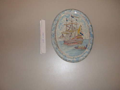 Ovaal plaatje met zeeschip