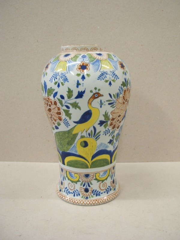 Pot met chinoiserie decor