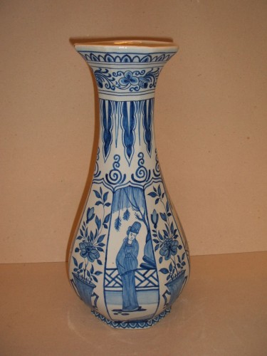 Vaas met chinoiserie decor