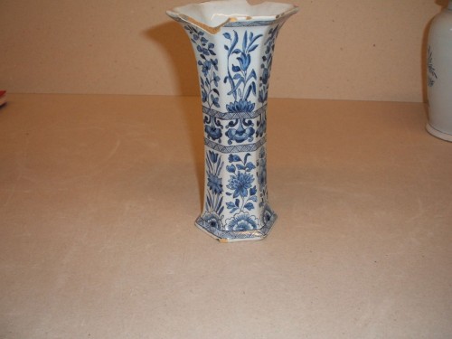 Vaas met ornamentaal-floraal decor