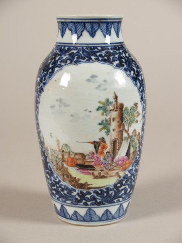 Vaas met decor van havenscènes, chine de commande, famille rose
