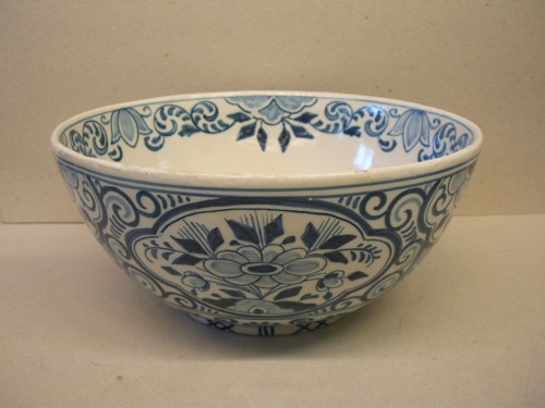 Kom met chinoiserie decor