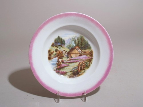 Bord met decor van berglandschap