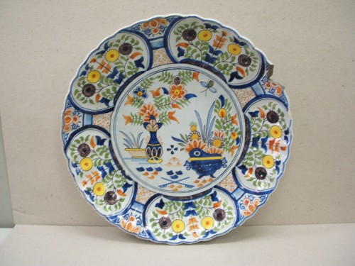 Geribd bord met chinoiserie decor