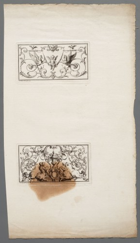 Ornamentprent. Vignet met putto en griffioenen.