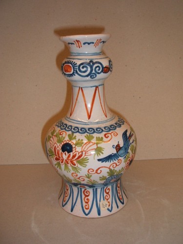 Vaas met ornamentaal-floraal decor