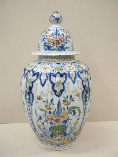 Pot met chinoiserie decor