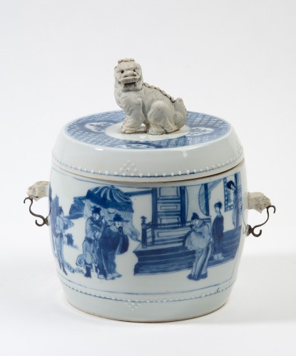 Pot met deksel en knop in de vorm van een qilin en decor uit de Roman van de Westelijke kamer