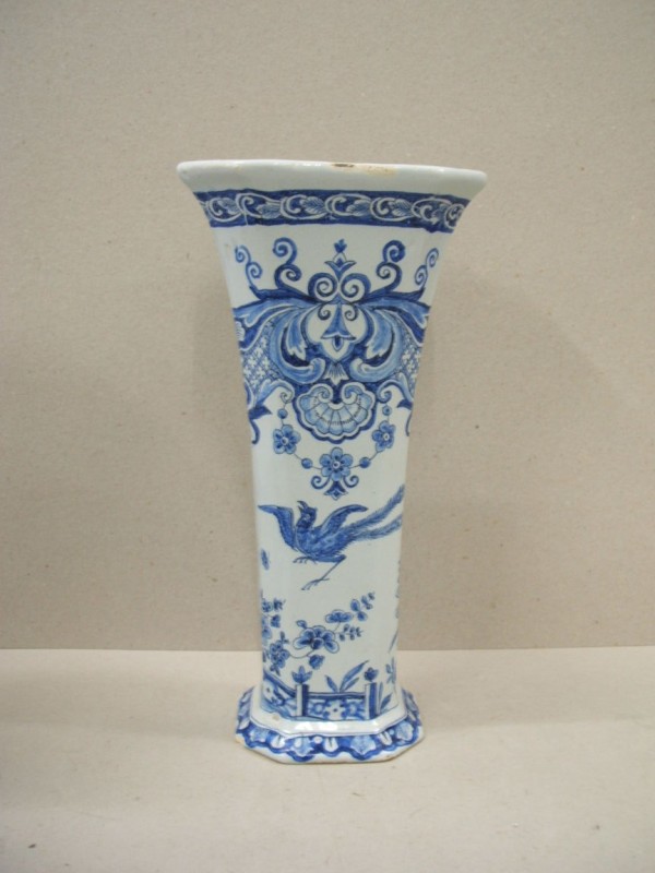 Vaas met chinoiserie decor