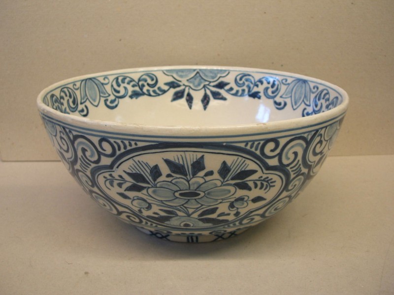 Kom met chinoiserie decor