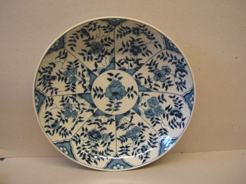 Schotel met chinoiserie decor